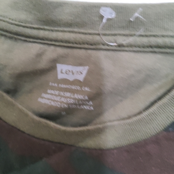 Levi's  long sleeve - Picture 4 of 4